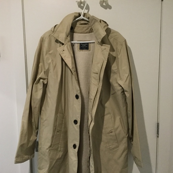 Winter Trench coat - Picture 4 of 4